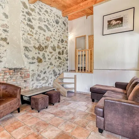 Le Percheron, Le Pont De Calmel Hotel