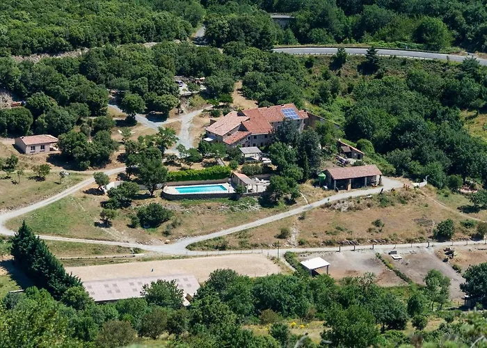 Hotell Le Percheron, Le Pont De Calmel Rieussec